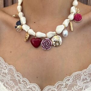 Collar de Perlas con Dijes
